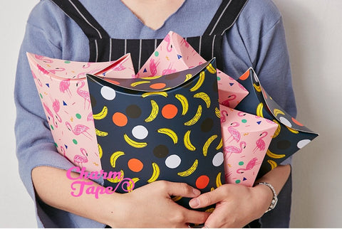 5pcs Colorful Flamingo or Banana Gift Box, Pillow Boxes For Candy, Treat - Party Favors Bags PB022 19x14 cm
