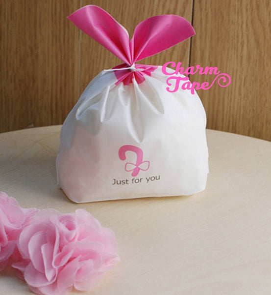 Dog or Bunny Bags // Cello Bags // Party Bags // Self Sealing bags Set of 25 bags CB21 15x18x6 cm